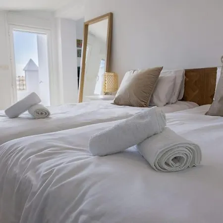 Atico Nuevo En Lujosa Urbanizacion Junto A Restaurantes Y Cafeterias Apartment